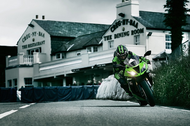 James Hillier on the ZX-6R at the world-famous Creg-ny-Baa